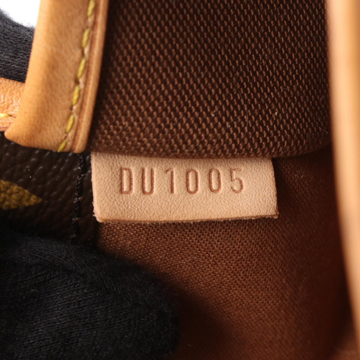 Louis Vuitton Popincourt Long · Monogram
