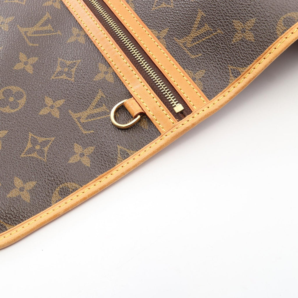 Louis Vuitton Bosphore · Monogram Messenger