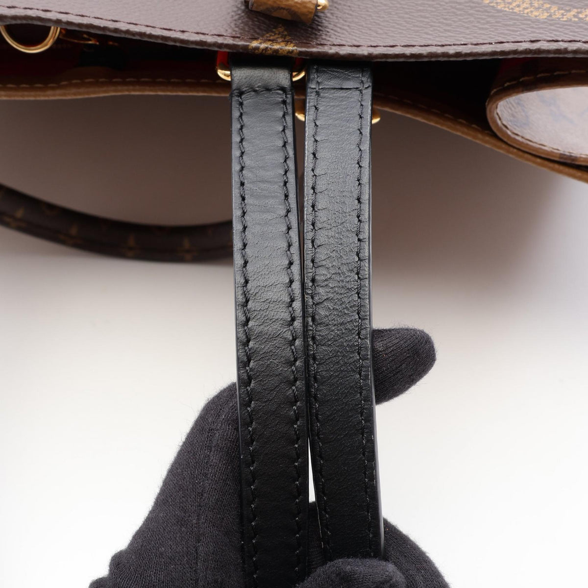 Louis Vuitton OnTheGo GM · Monogram Giant