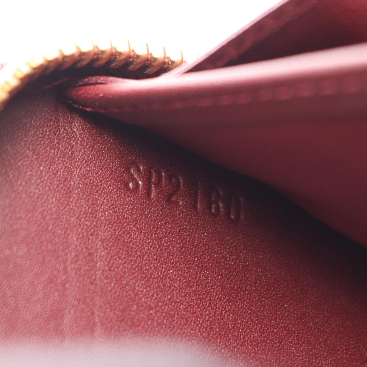 Louis Vuitton Zippy · Monogram Vernis