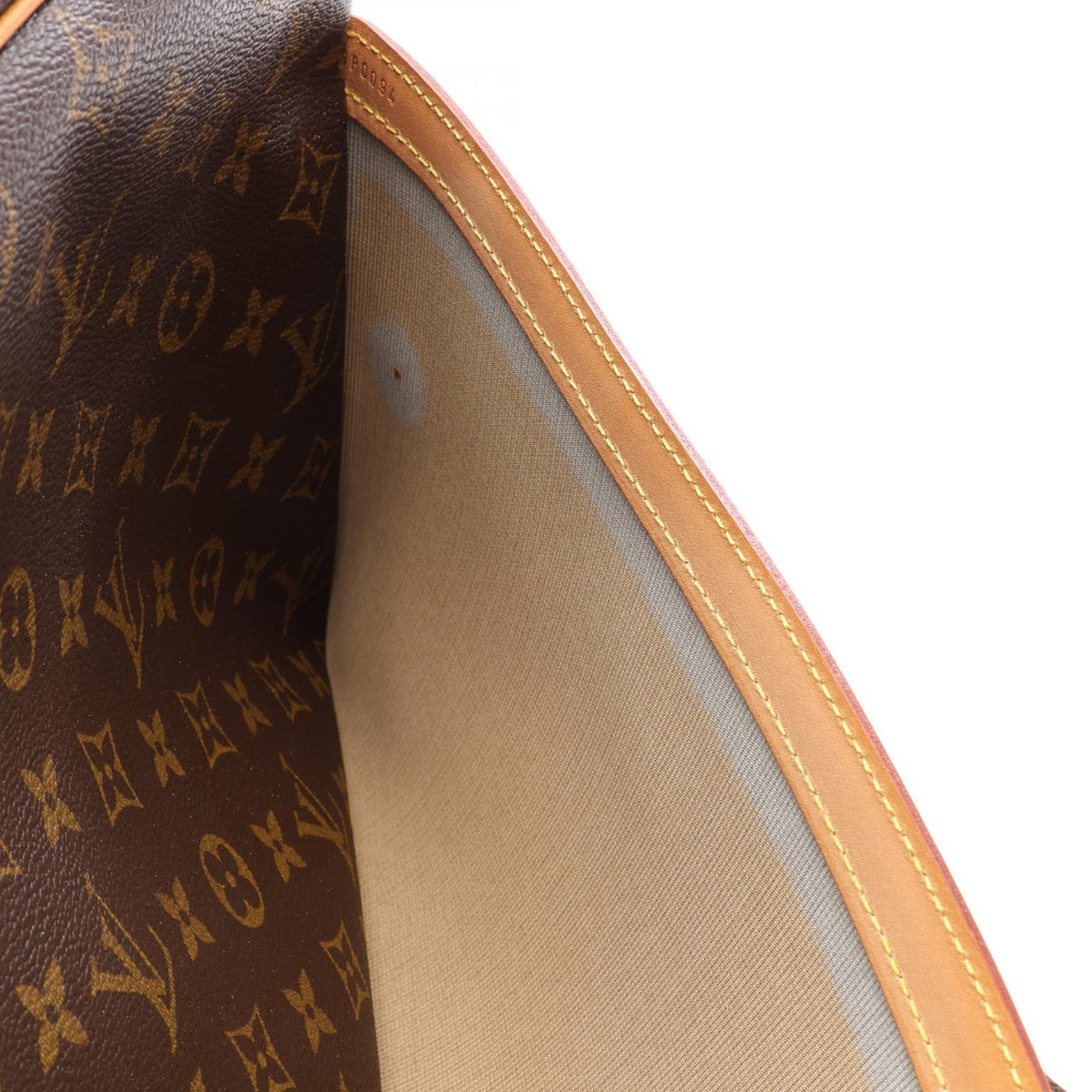 Louis Vuitton Reporter GM · Monogram