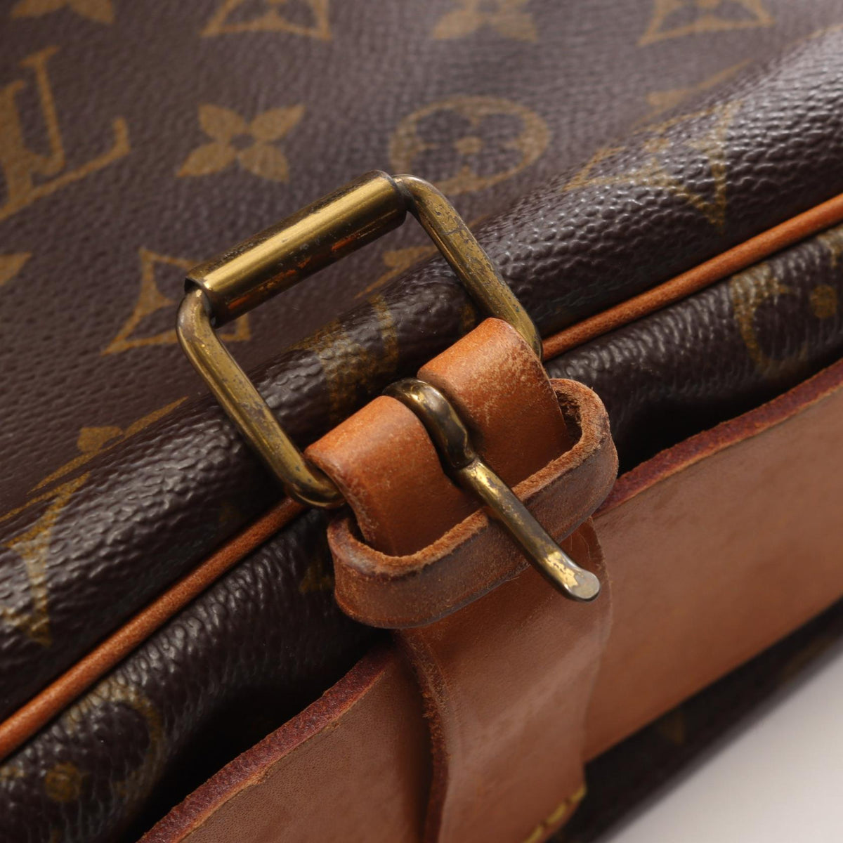 Louis Vuitton Cult Ciel GM · Monogram