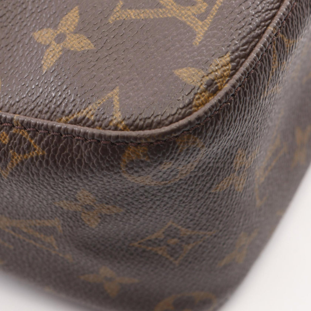 Louis Vuitton Looping MM · Monogram Canvas