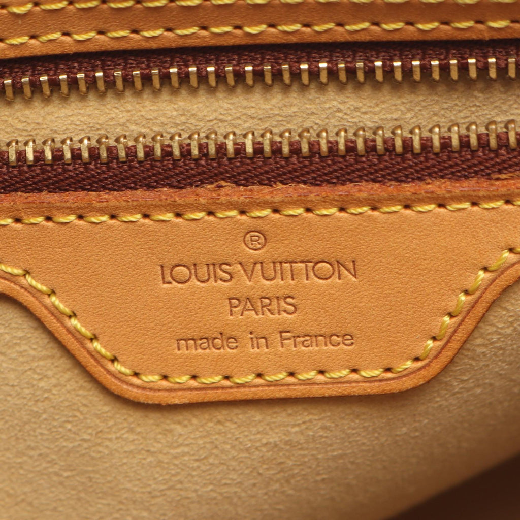 Louis Vuitton Looping MM · Monogram Canvas