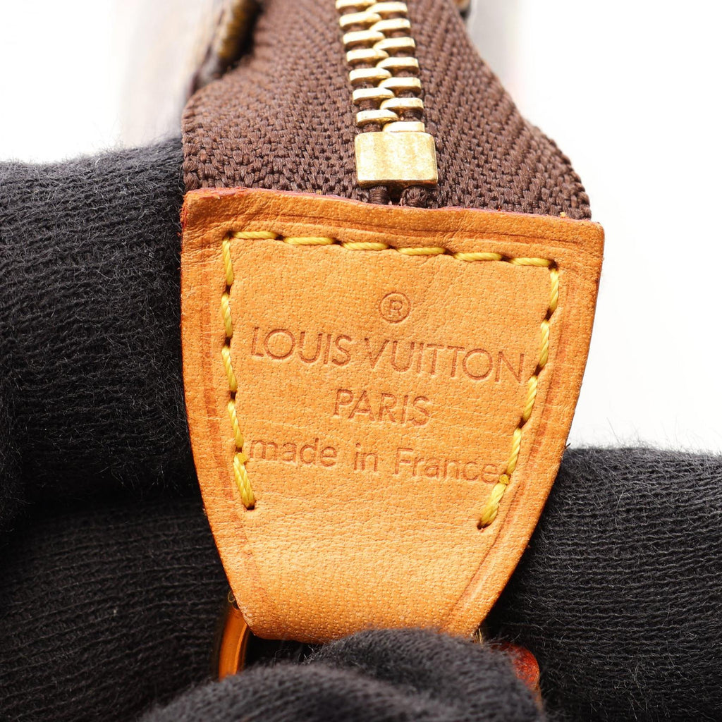 Louis Vuitton Pochette Accessoires · Monogram