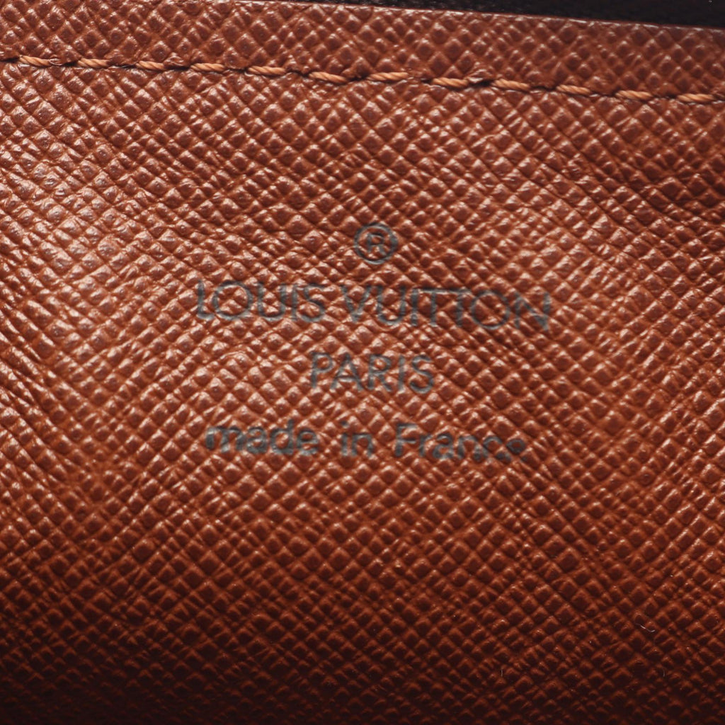 Louis Vuitton Papillon 26 · Monogram Canvas