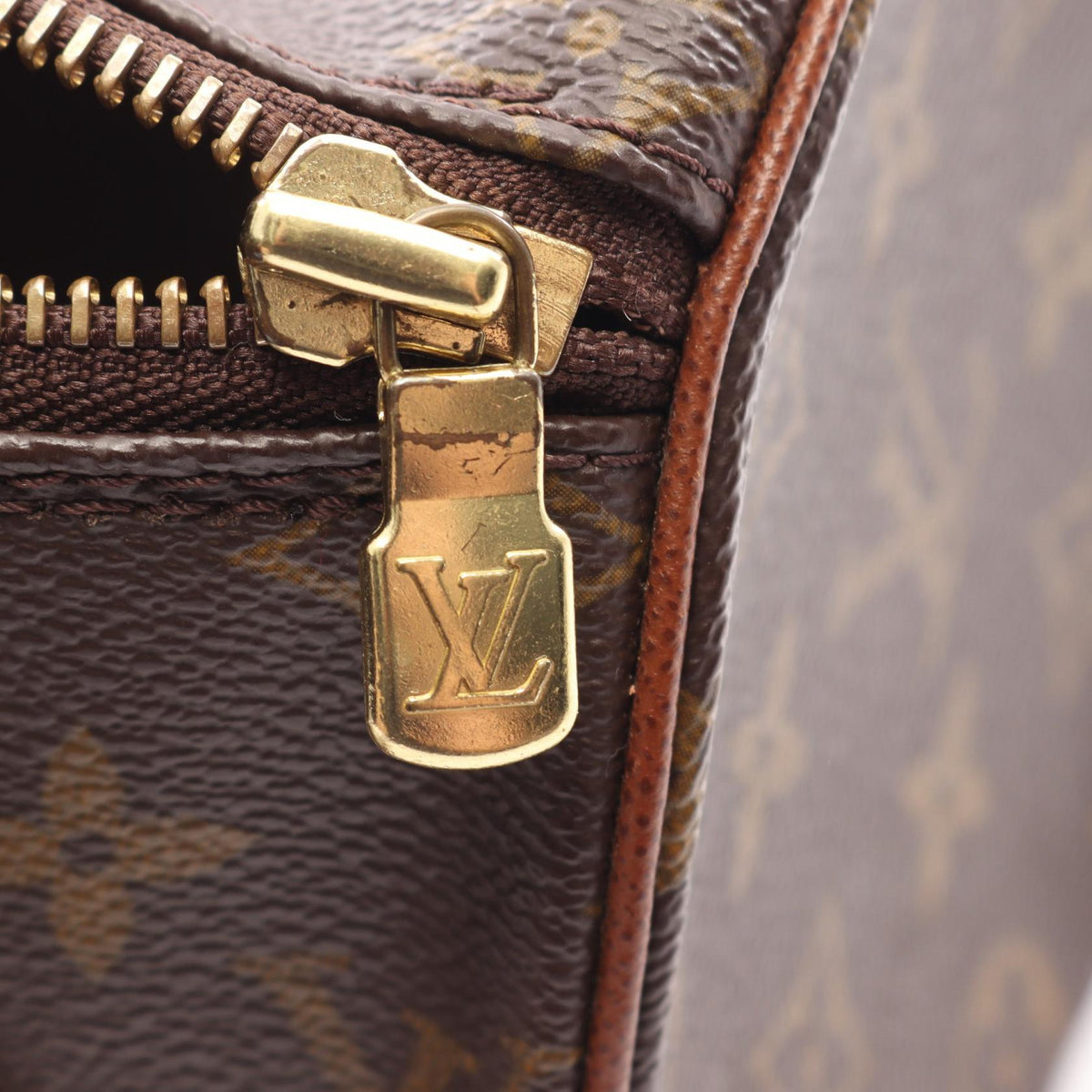 Louis Vuitton Papillon 26 · Monogram Canvas