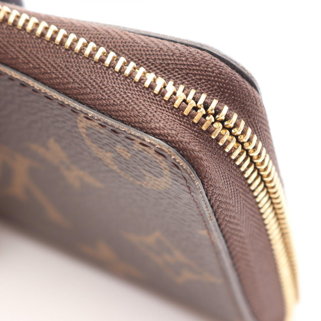 Louis Vuitton Zippy · Monogram Canvas