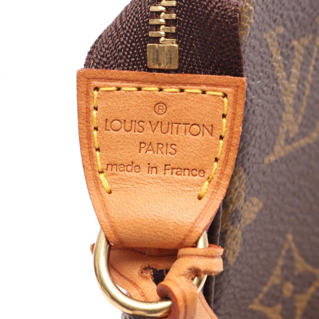 Louis Vuitton Pochette Accessoires · Monogram