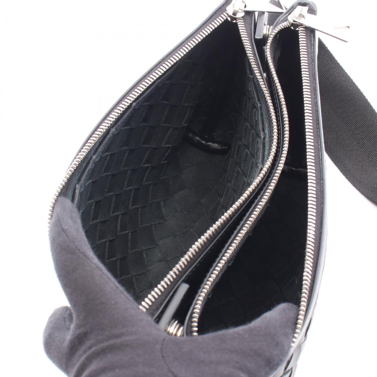 Bottega Veneta Intrecciato Duo · Leather