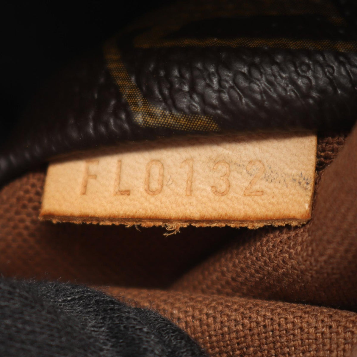 LOUIS VUITTON Totally PM · Monogram