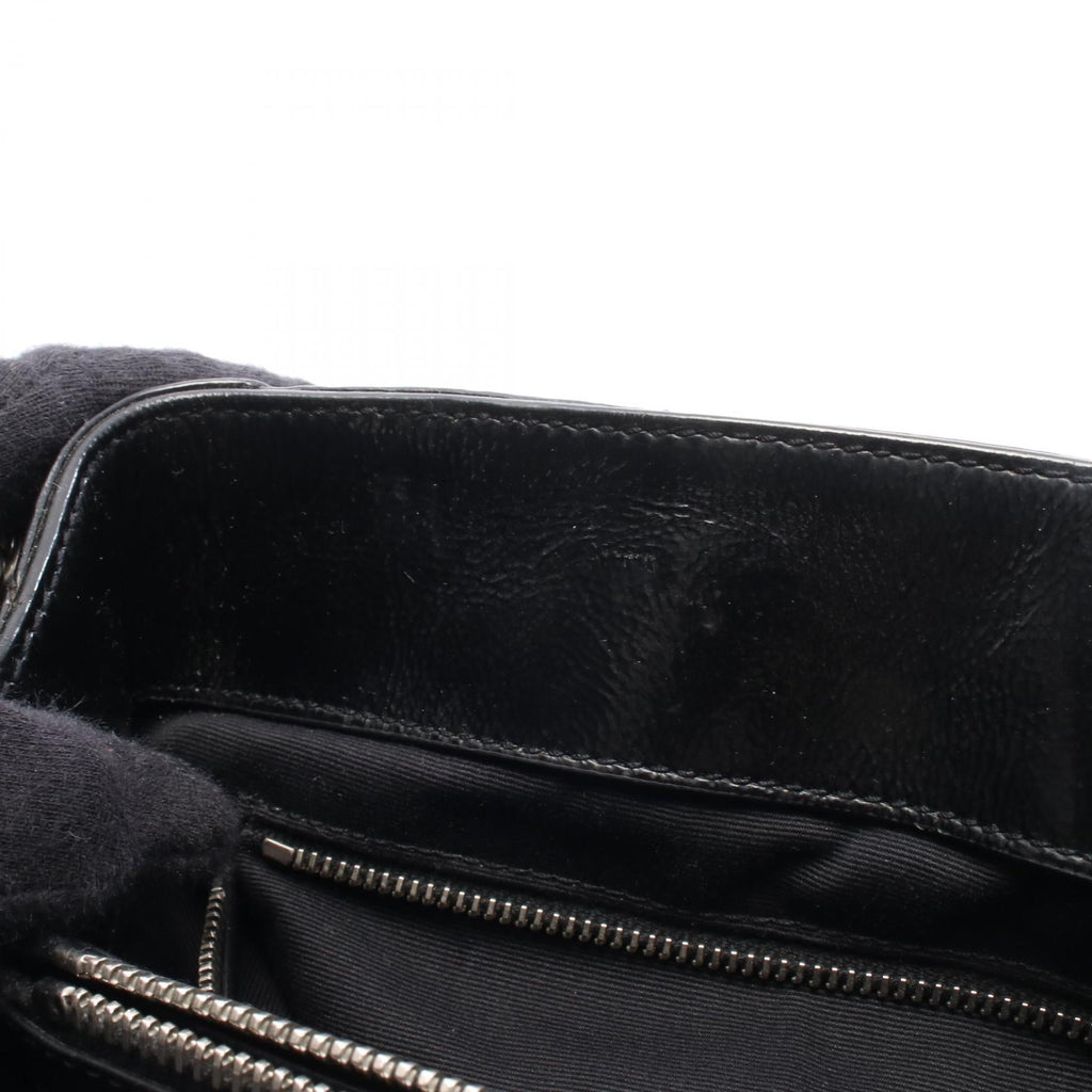 Saint Laurent Lulu Medium · Leather