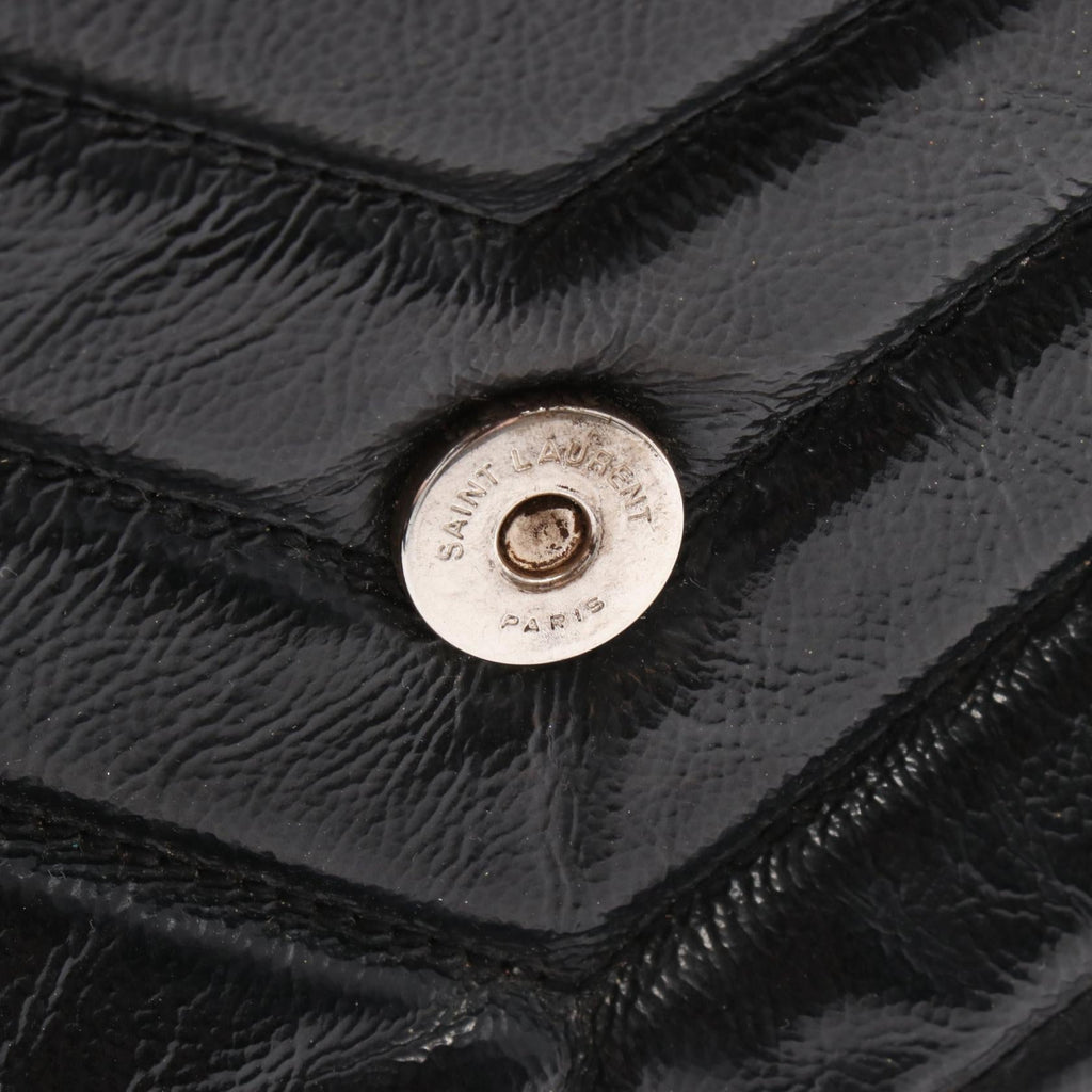 Saint Laurent Lulu Medium · Leather