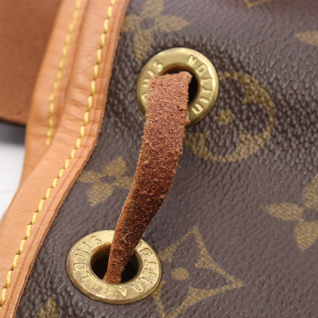 Louis Vuitton Mini Montsouris · Monogram
