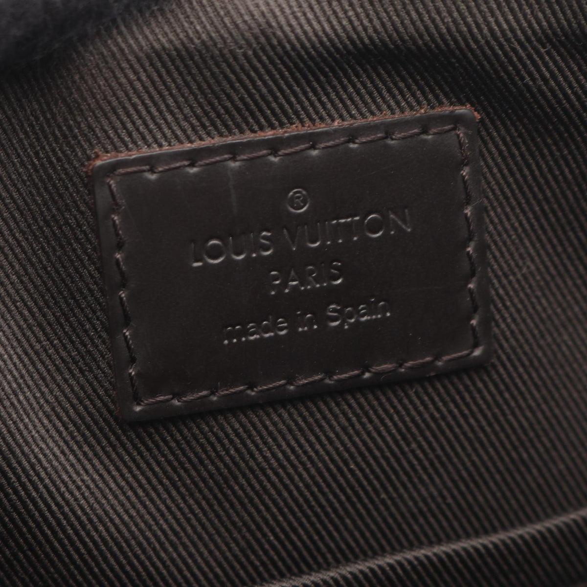 Louis Vuitton District PM NM · Damier Ebene