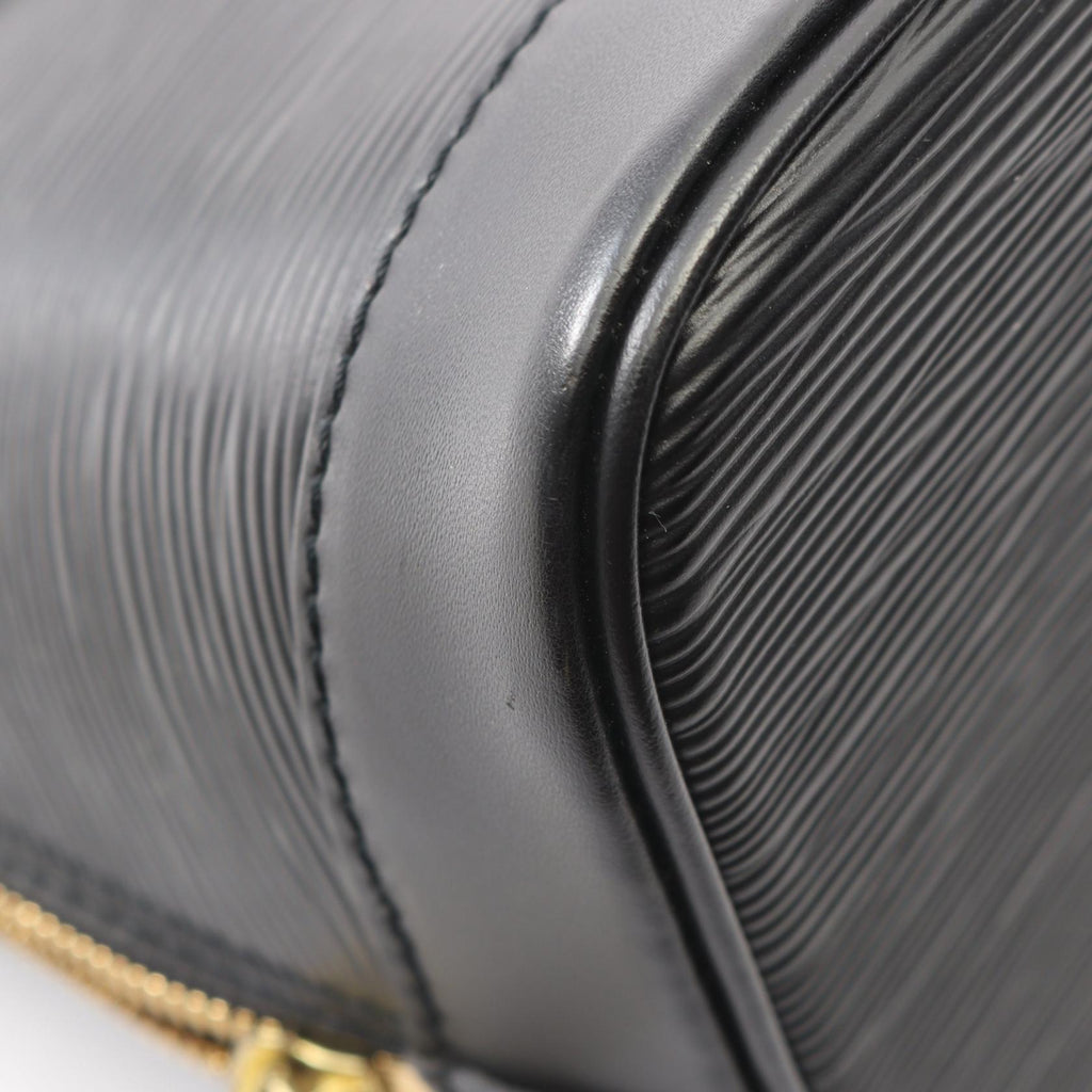 Louis Vuitton Alma · Epi Leather