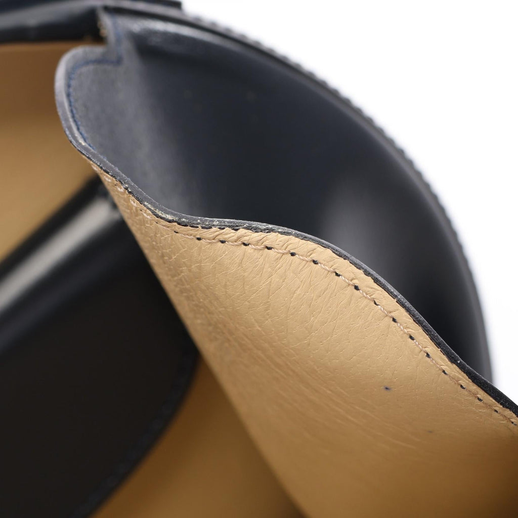 Loewe Anagram Round · Leather