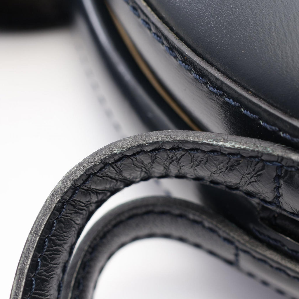Loewe Anagram Round · Leather