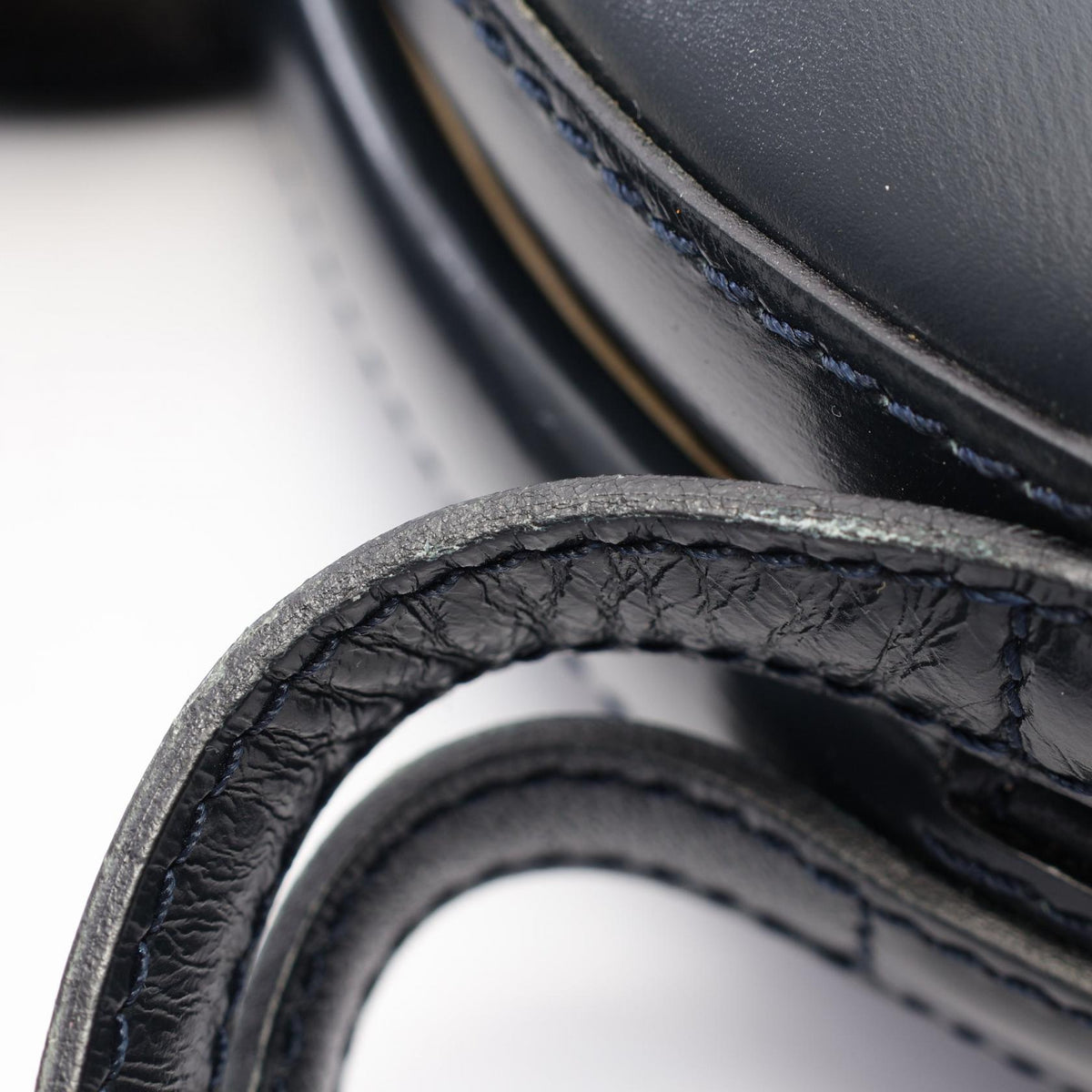 Loewe Anagram Round · Leather