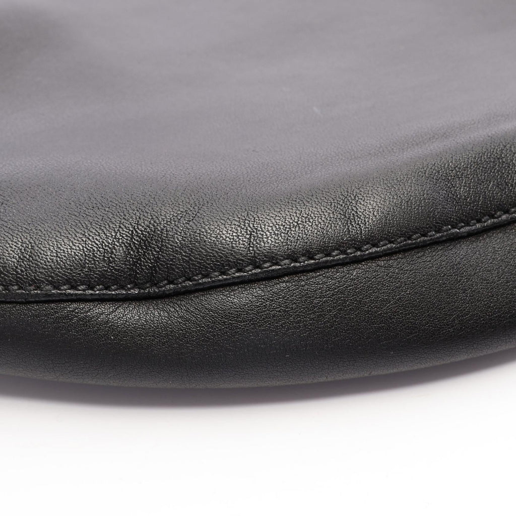 Gucci Half-Moon Shoulder Bag · Leather