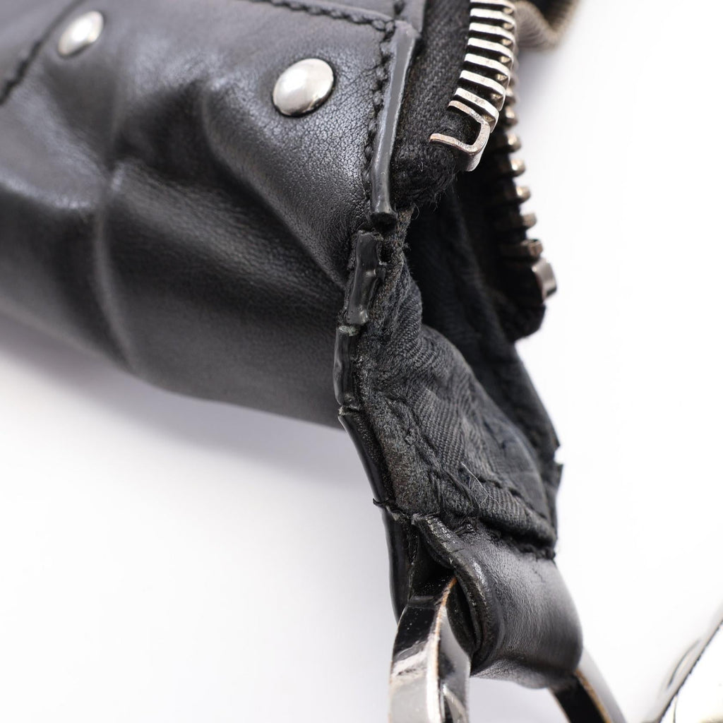 Gucci Half-Moon Shoulder Bag · Leather