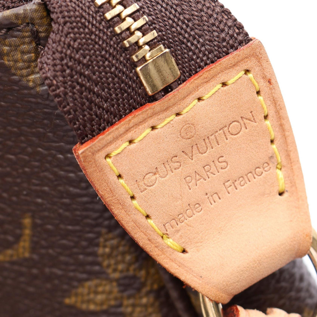 Louis Vuitton Pochette Accessoires · Monogram