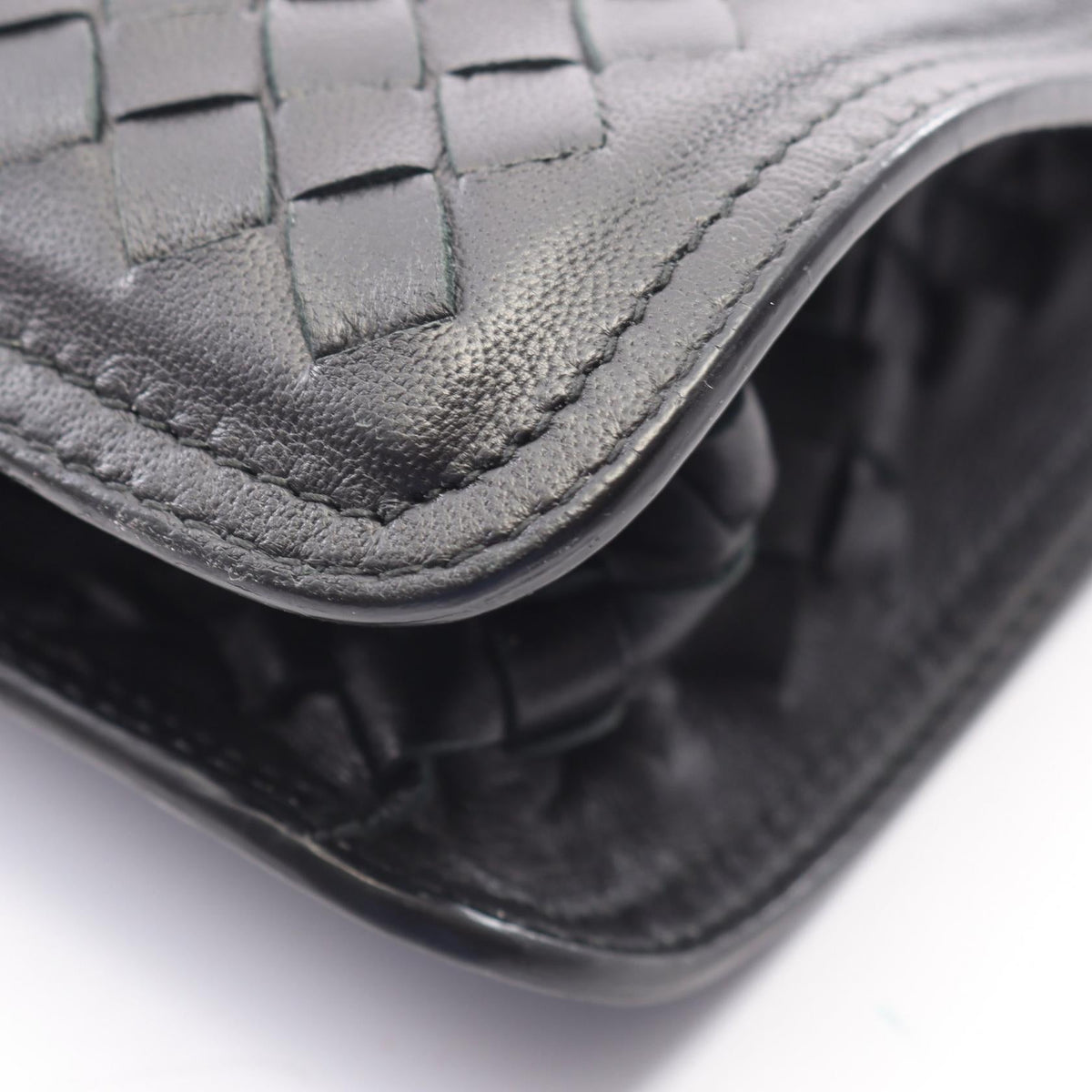 Bottega Veneta Intrecciato · Leather