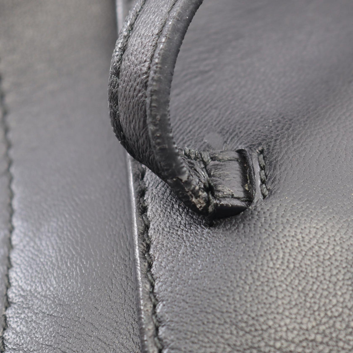 Bottega Veneta Intrecciato · Leather