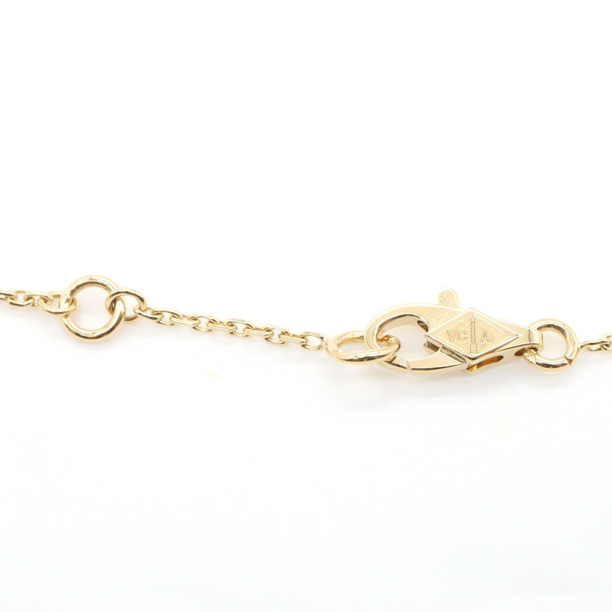 Van Cleef & Arpels Frivole · 18K Yellow Gold