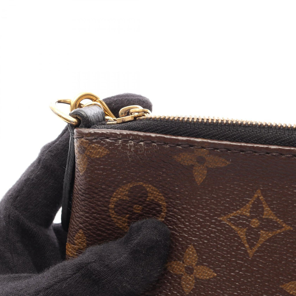 Louis Vuitton Parascratch · Monogram