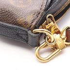 Louis Vuitton Parascratch · Monogram