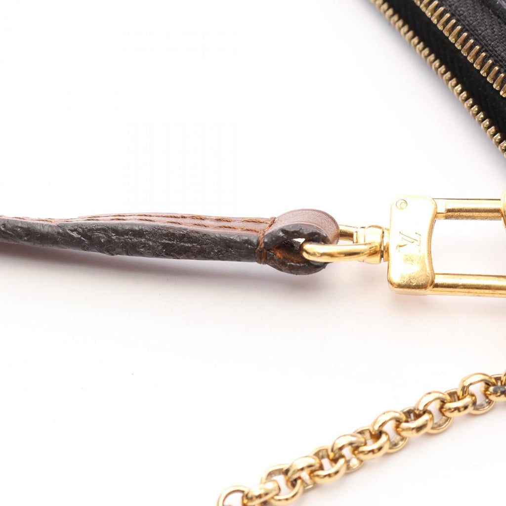 Louis Vuitton Parascratch · Monogram