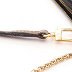 Louis Vuitton Parascratch · Monogram