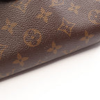 Louis Vuitton Parascratch · Monogram