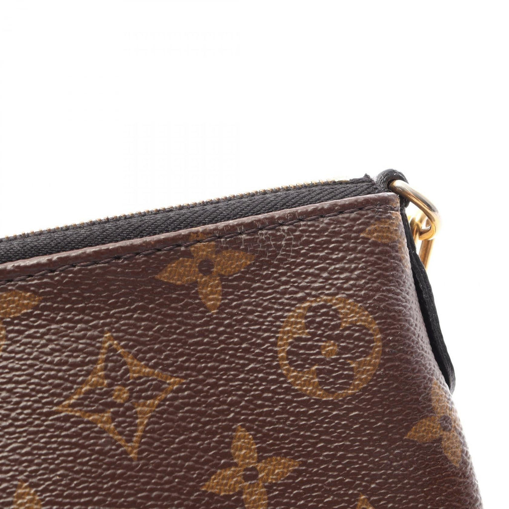 Louis Vuitton Parascratch · Monogram