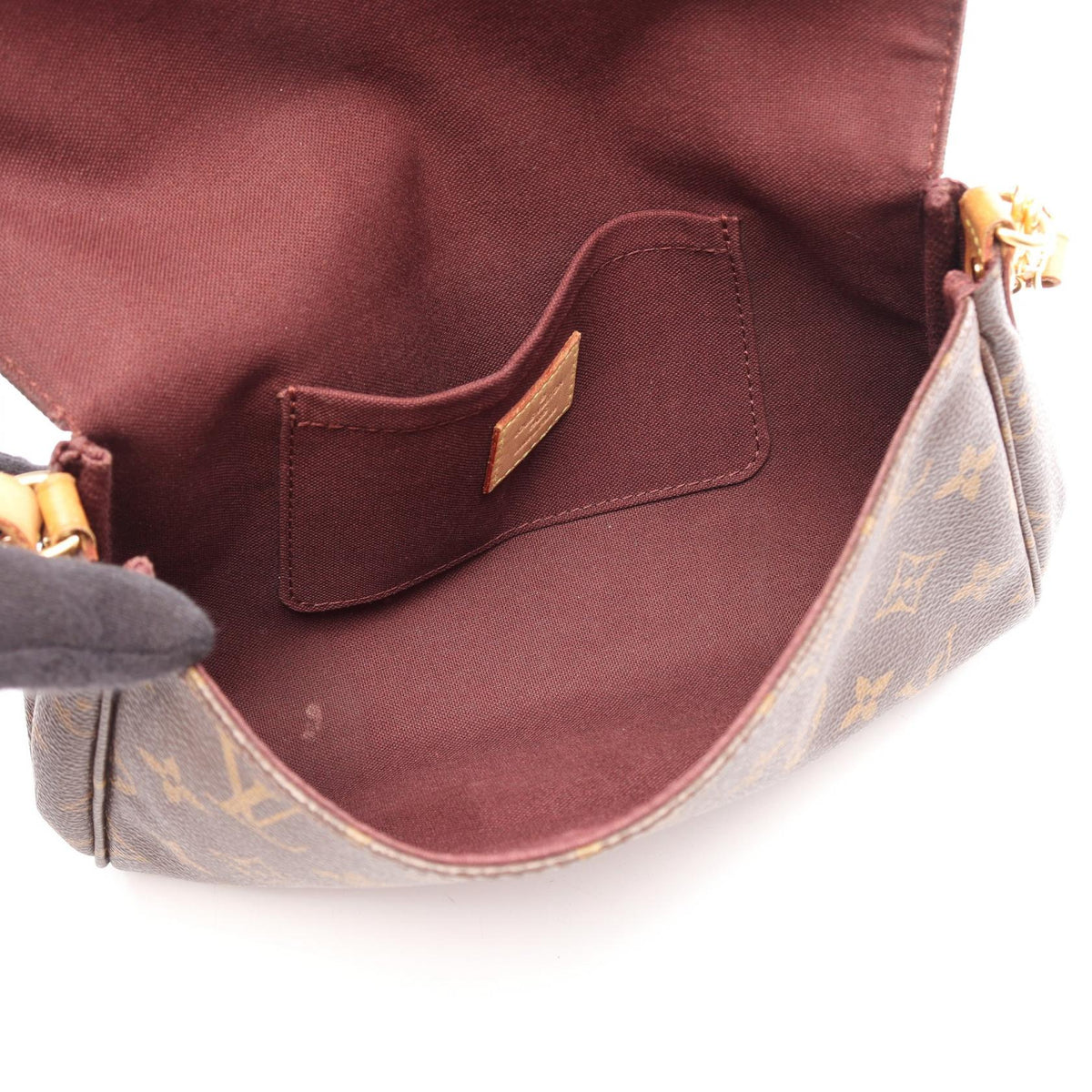 Louis Vuitton Favorite MM · Monogram
