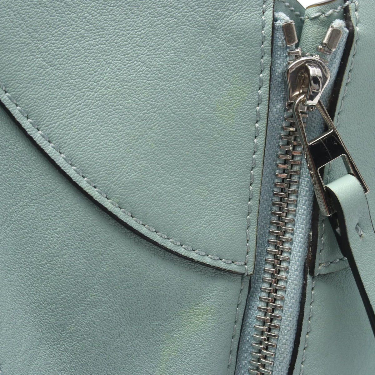 Loewe Hammock · Small · Leather