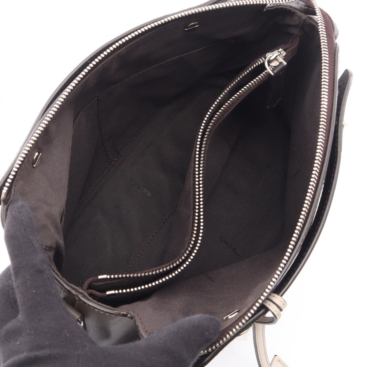 FENDI By The Way Medium · Leather