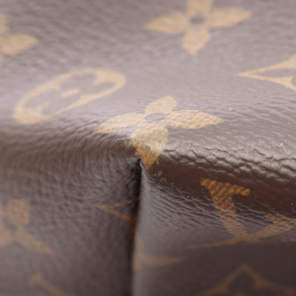 Louis Vuitton Turenne MM · Monogram Canvas