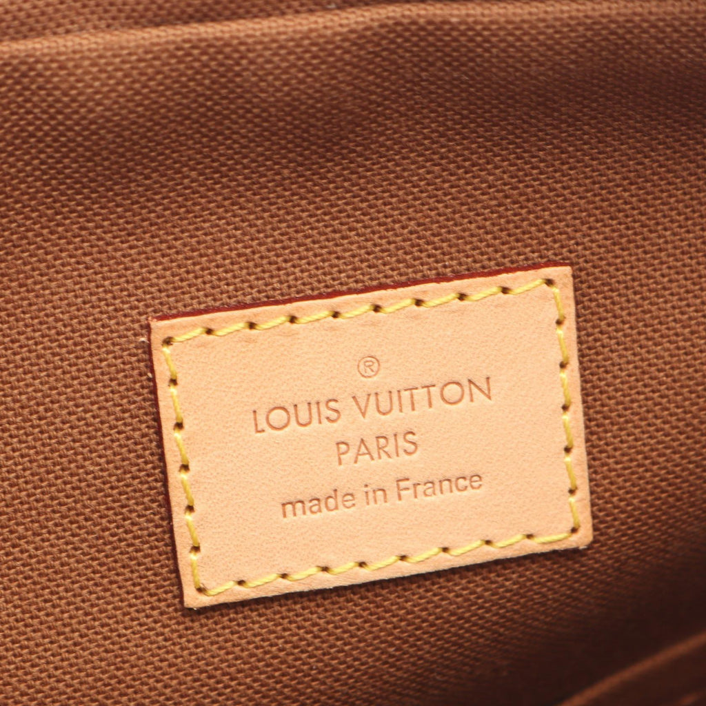 LOUIS VUITTON Trotter Beaubourg · Monogram