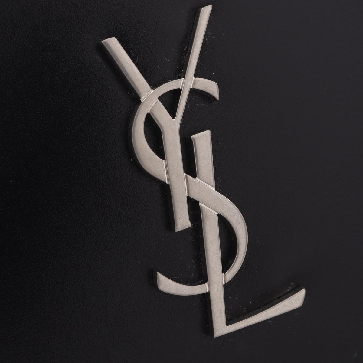 Saint Laurent Cassandra · Leather Wallet