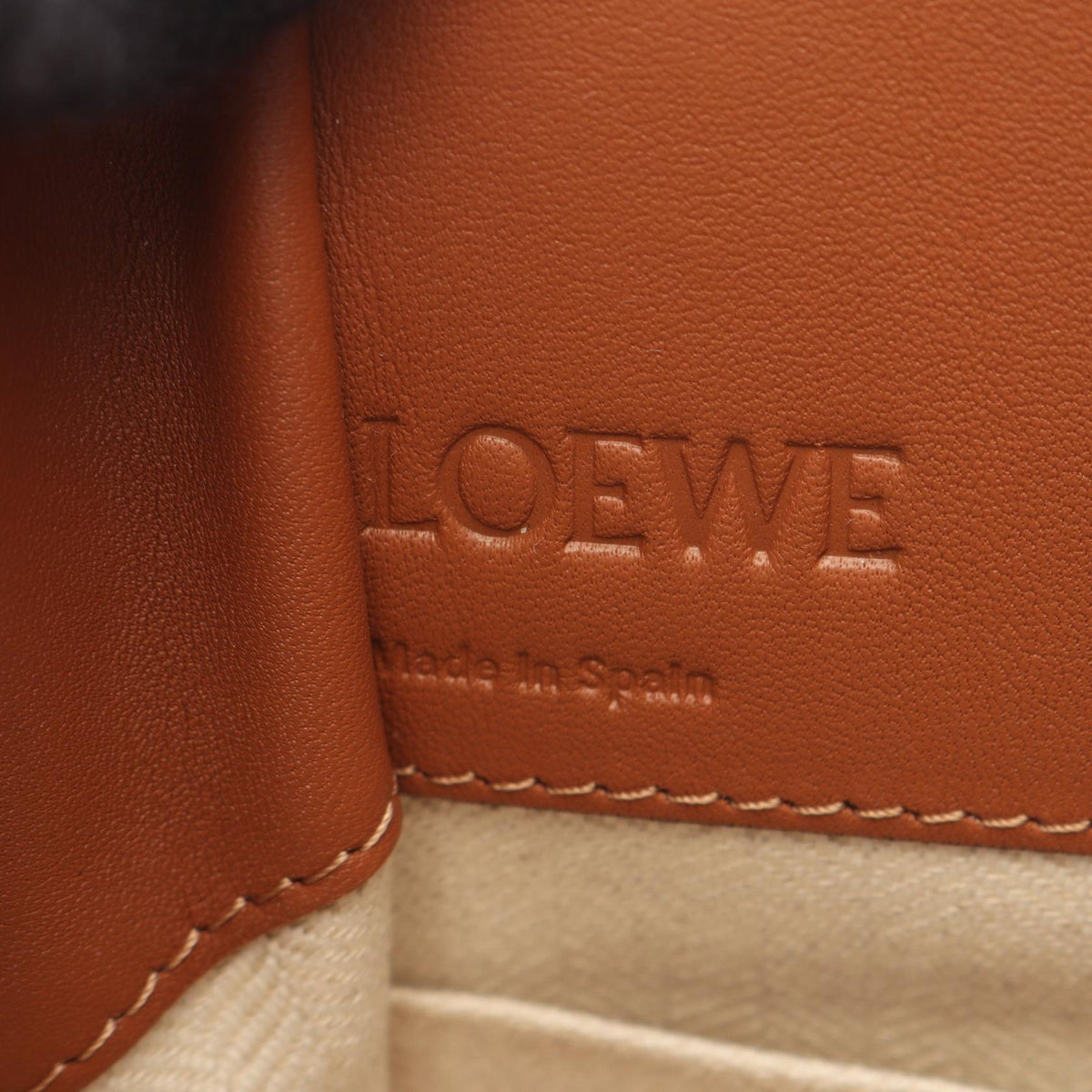 Loewe Hammock Mini · Drawstring · Leather