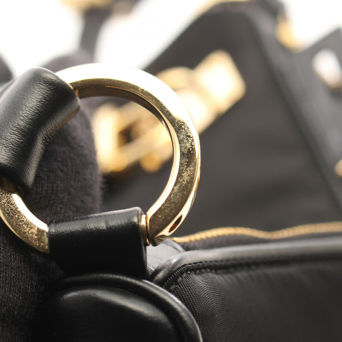 Prada Re-Nylon · Tessuto Vitello