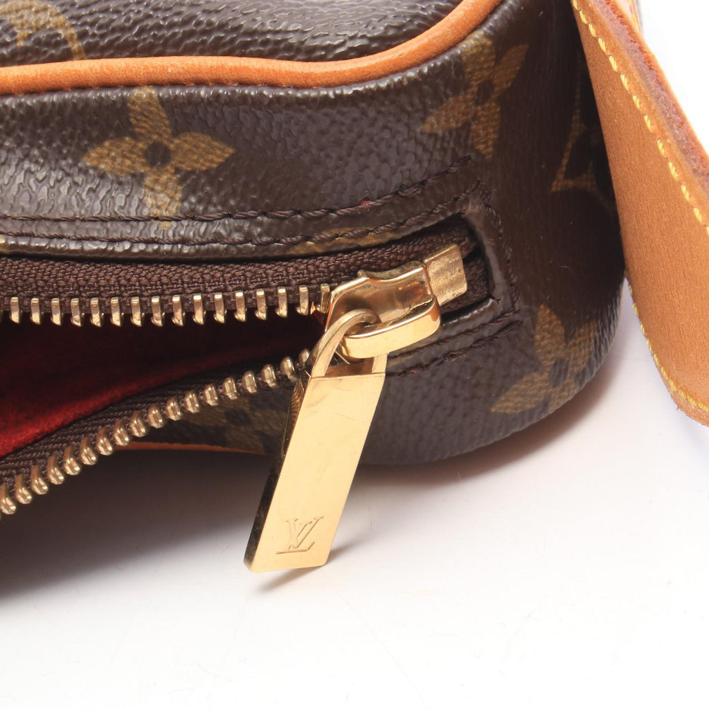 Louis Vuitton Pochette Croissant · Monogram