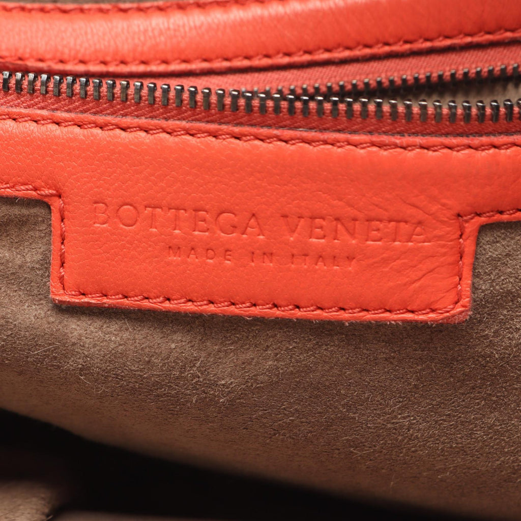 Bottega Veneta Intrecciato Tote · Leather