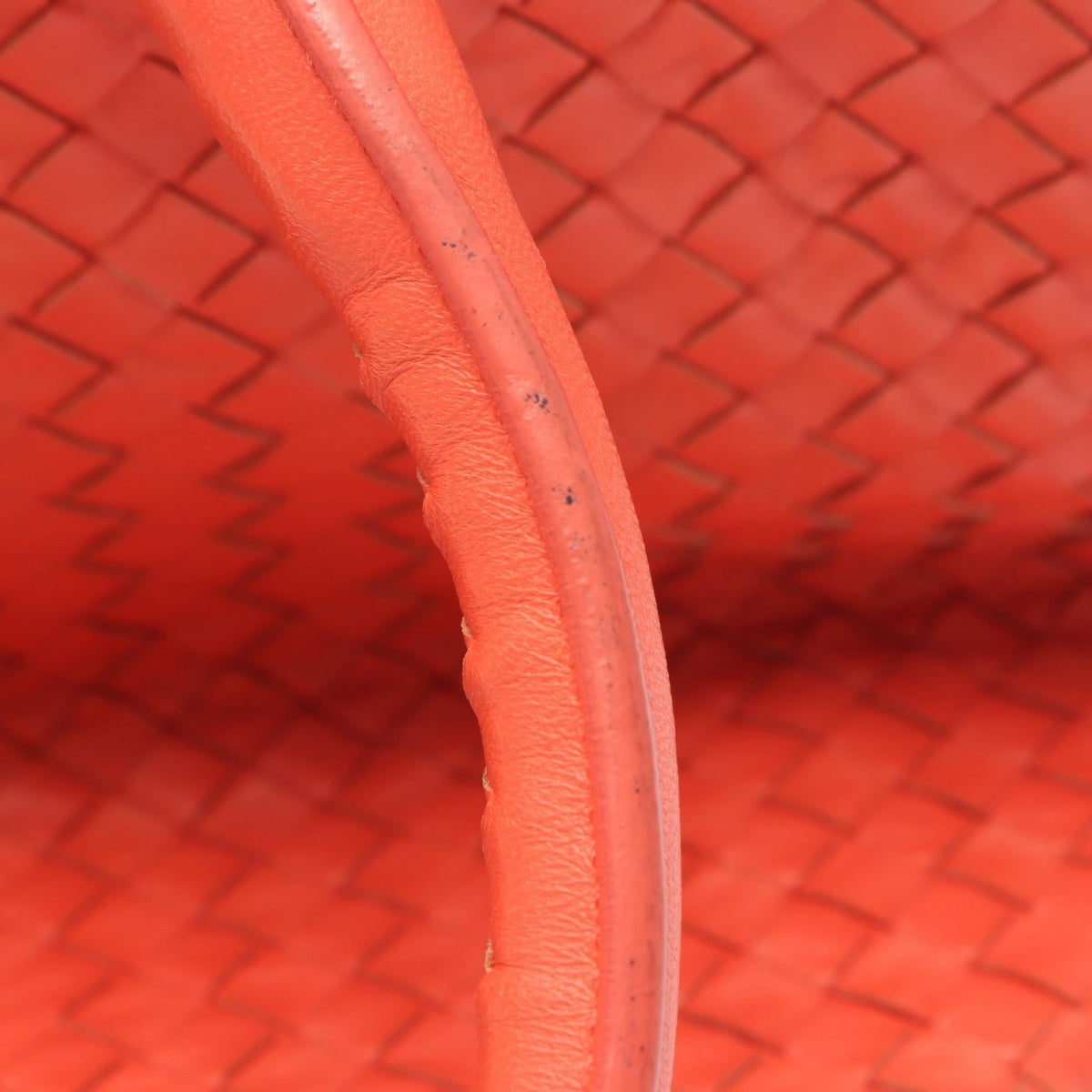 Bottega Veneta Intrecciato Tote · Leather