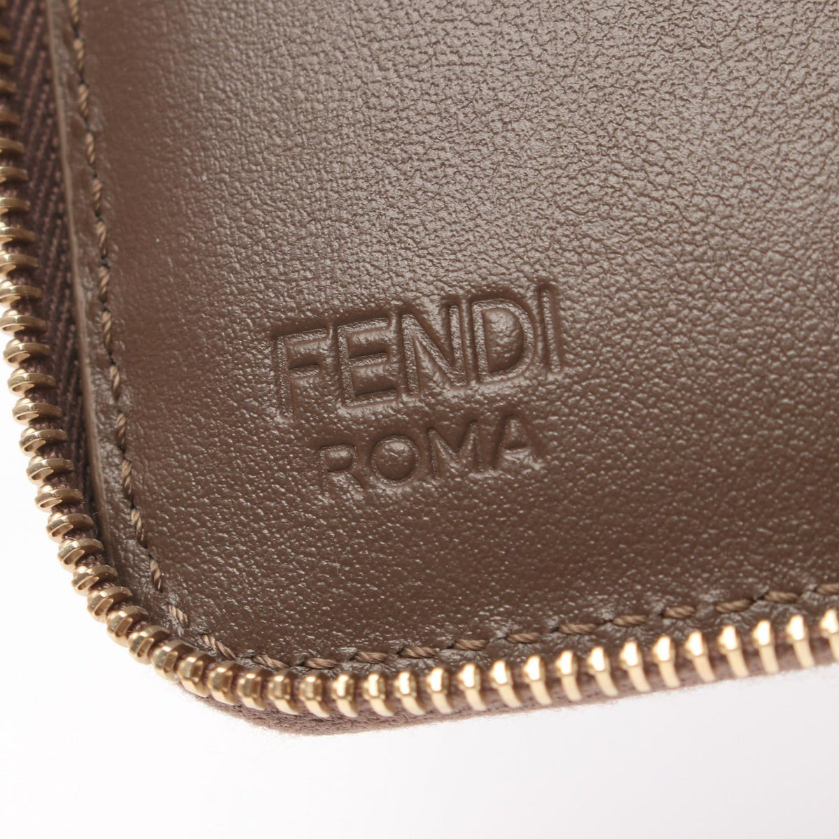 Fendi FF Diamond · Round Wallet