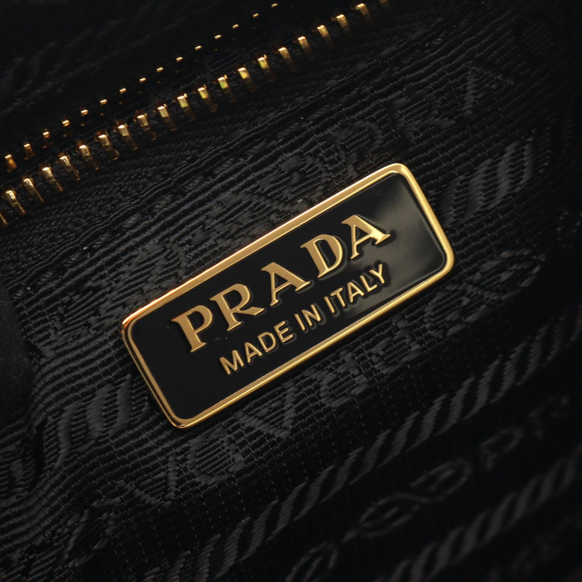 PRADA Re-Edition 2005 · Re-Nylon · Saffiano