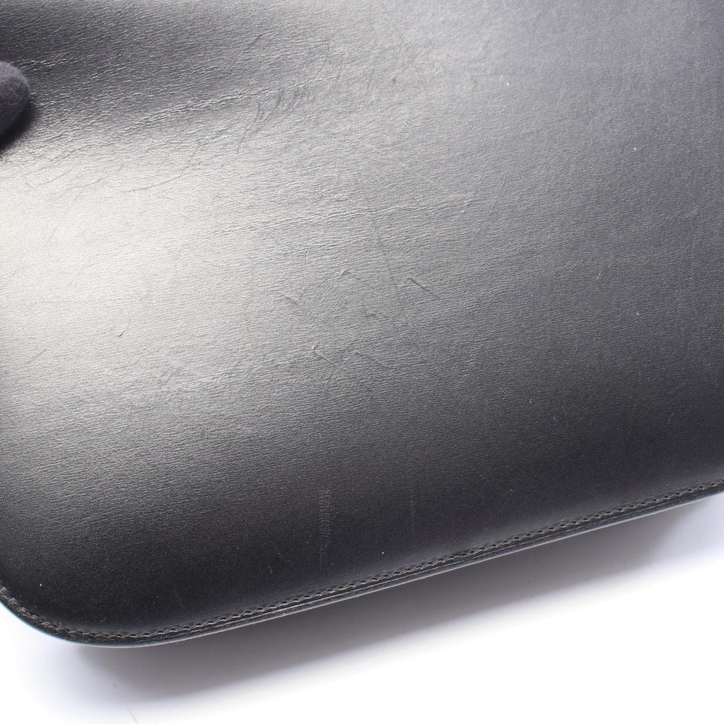 CELINE Classic Box Medium · Leather