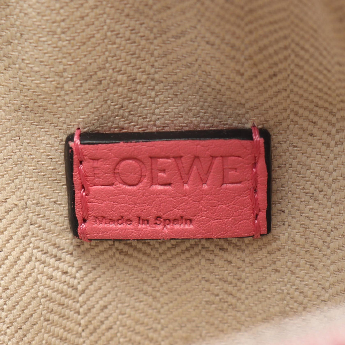 Loewe Puzzle Mini · Leather